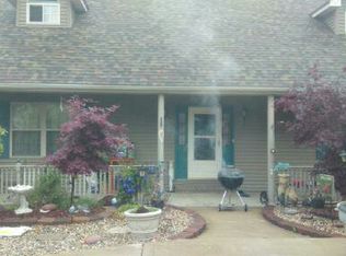 9278 Rezy Rd, Staunton, IL 62088