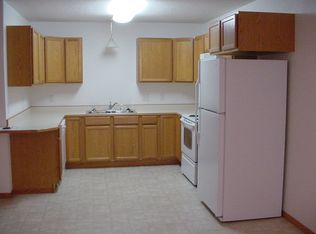 304 S 12th St APT 4, Bismarck, ND 58504