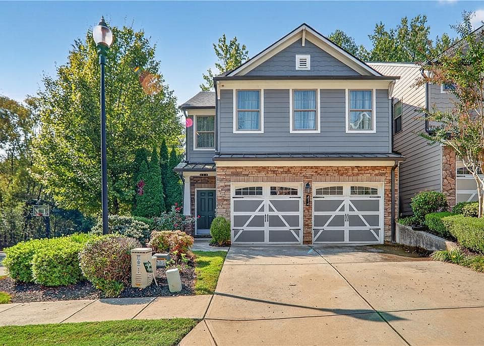 1st image of 414 New Park Dr