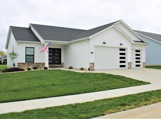 1874 Cloverdale Dr, Edwardsville, IL 62025