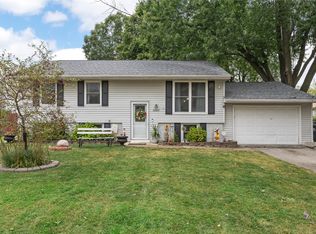 6509 Mosswood Ln NE, Cedar Rapids, IA 52402