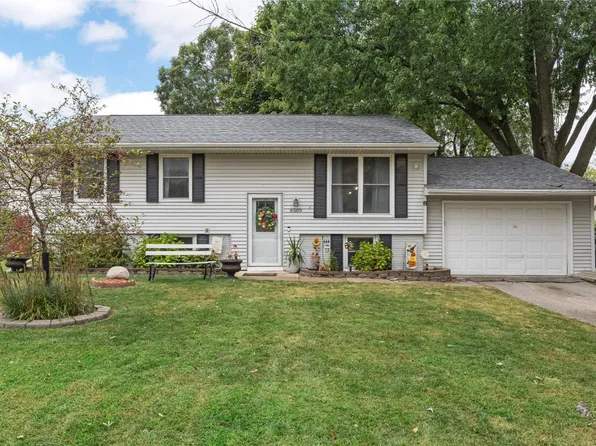 6509 Mosswood Ln NE, Cedar Rapids, IA 52402