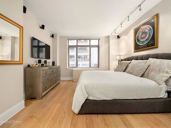 5th image of 125 W 22nd St APT 3A