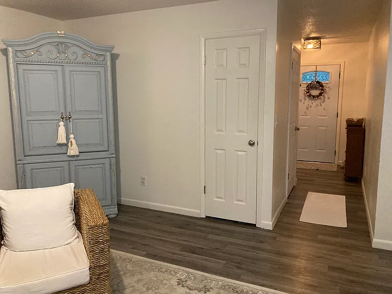 205 SE Jonathan Way — Photo 18