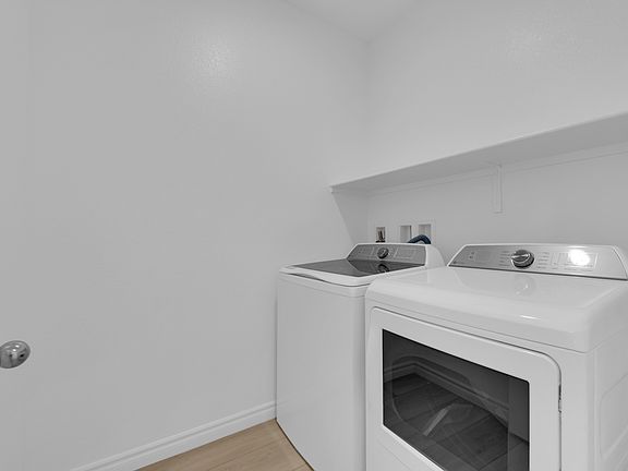 5th image of 3298 Viola Hills Ave