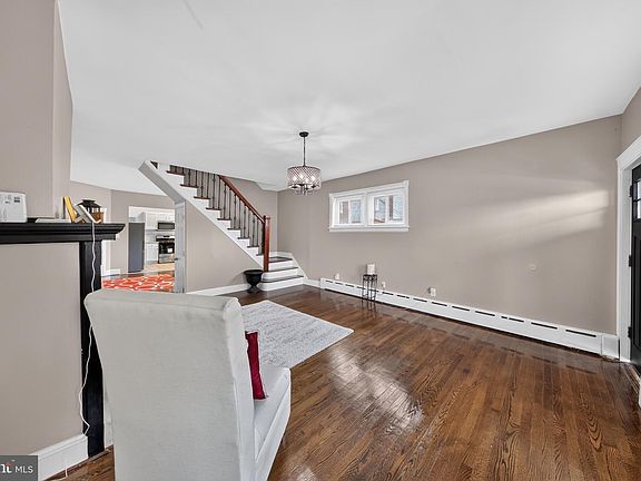 5th image of 118 W 26th St