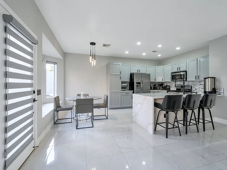 8009 Nestled Vista Ave — Photo 8