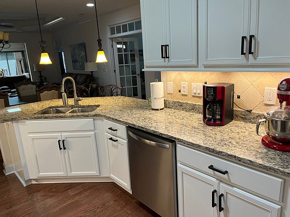 5th image of 3781 Anslow Dr