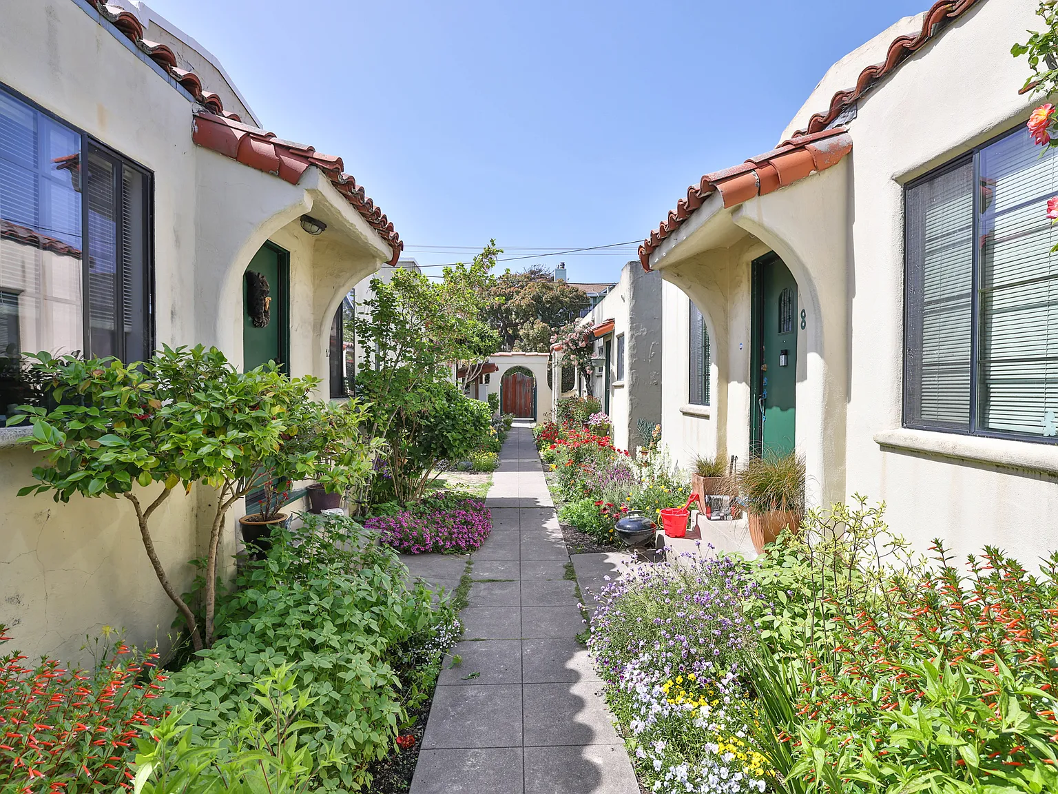 1 bed, 600 sqft, $2,900 — Photo 2