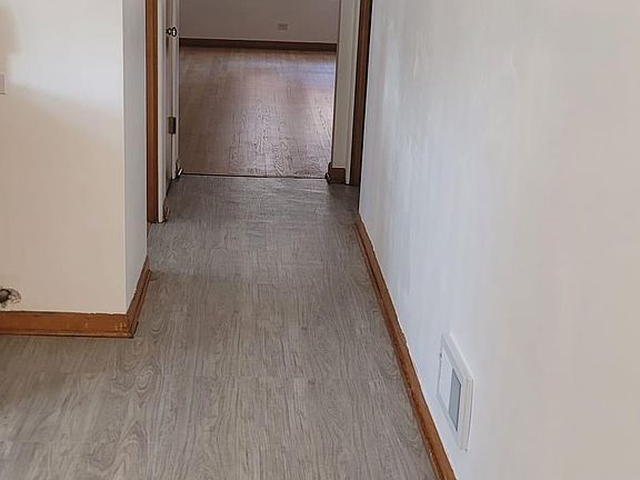 4th image of 3100 S 53rd Ct #2