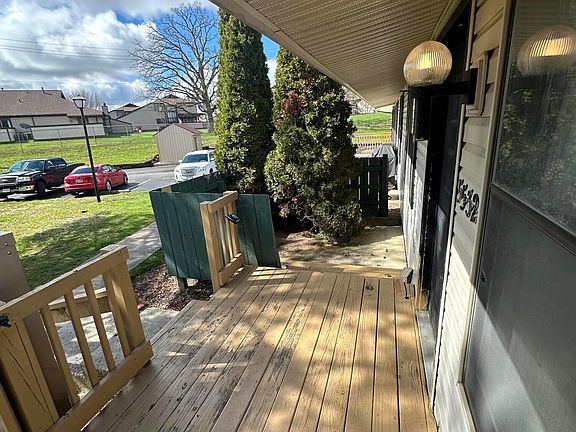 4th image of 5532 Pipers Meadow Dr