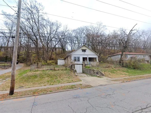 1903 Woodland Blvd, Kansas City, KS 66106