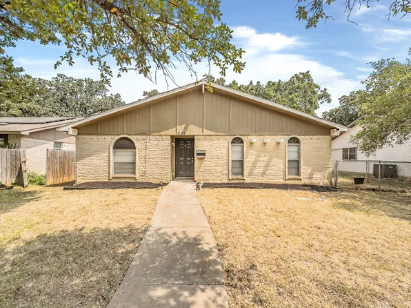 1201 Kingston Dr, Lewisville, TX 75067