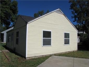 5th image of 2817 S 48th St