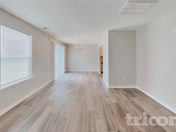 2nd image of 4008 Laurel Glen Dr