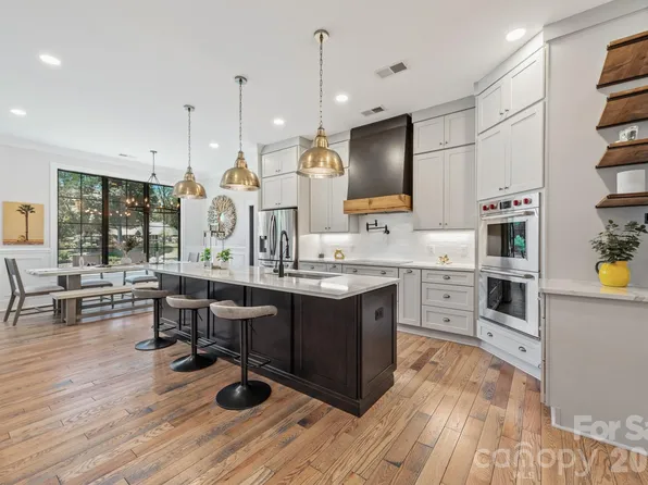 445 Sundown Rd, Mooresville, NC 28117
