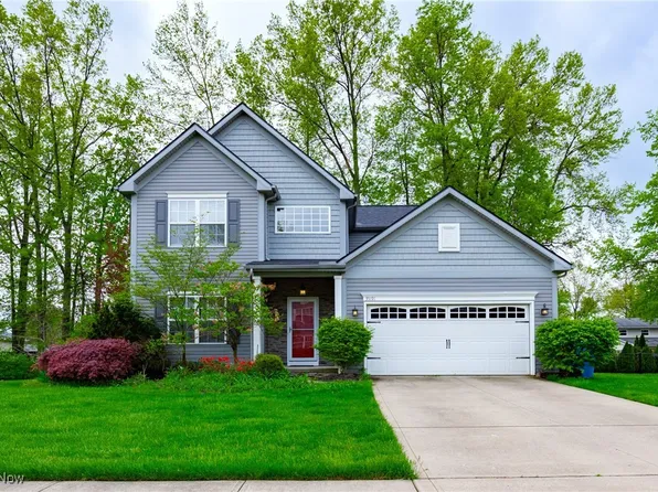 35191 Schoolhouse Ln, North Ridgeville, OH 44039