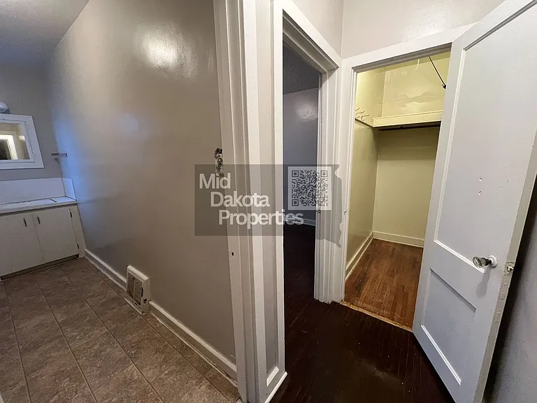 523 W 2nd Ave — Photo 5