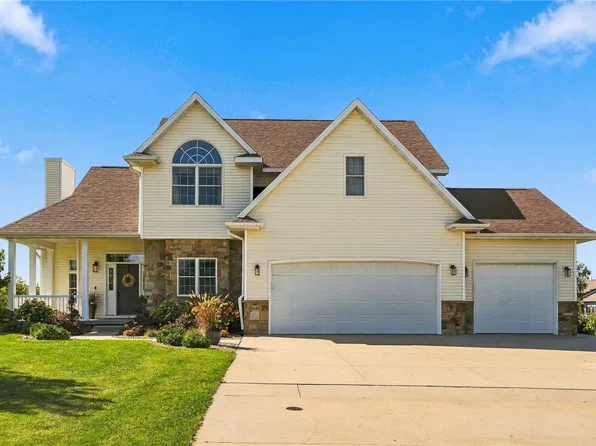 6413 Milburn Rd NE, Cedar Rapids, IA 52411