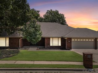 2708 Claremont Dr, Bartlesville, OK 74006