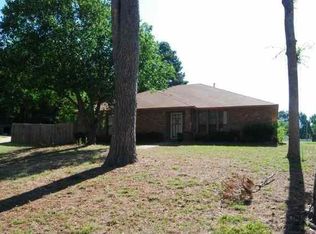 300 Cavite Pl, Wake Village, TX 75501