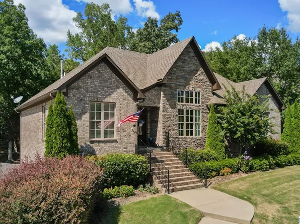 188 Grey Oaks Ct, Pelham, AL 35124