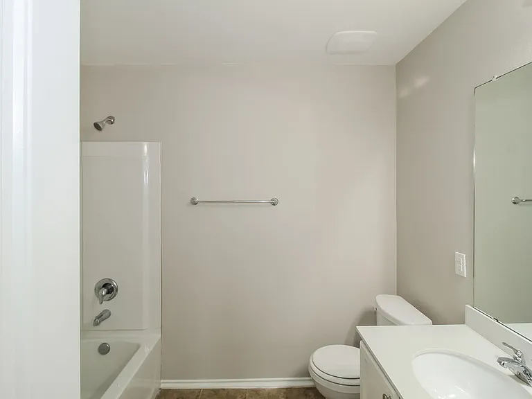445 Sheepshank Dr — Photo 11