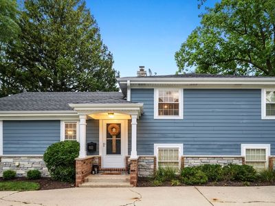 1911 Linneman St, Glenview, IL, 60025
