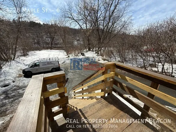 1228 Maple St #6, White River Junction, VT 05001