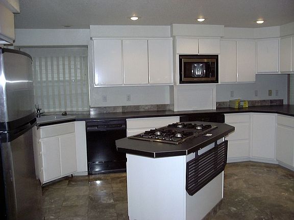 3rd image of 3512 Norfolk Ct SE