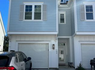 103 Bimini Townes Ln #103, Carolina Beach, NC 28428