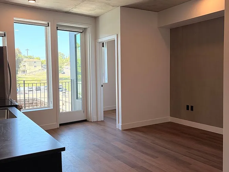 Rainford Apartments — Photo 83