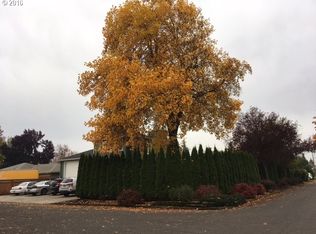 1055 Darlene Ave, Springfield, OR 97477