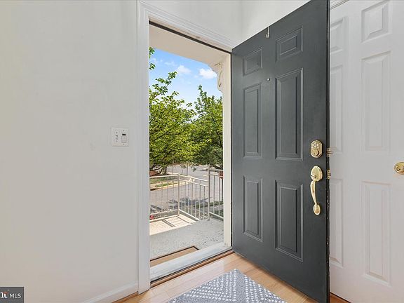 3rd image of 4734 Minor Cir