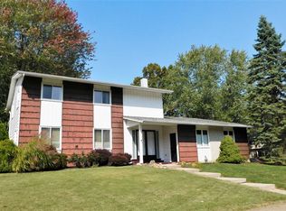 2715 Roscommon Dr, Fort Wayne, IN