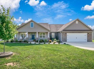 3925 Hilltop Dr, Cookeville, TN 38506