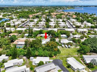 1310 NE Oak Lane Dr, Jensen Beach, FL 34957