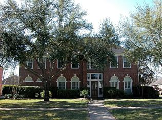 5106 Cambridge St, Sugar Land, TX 77479
