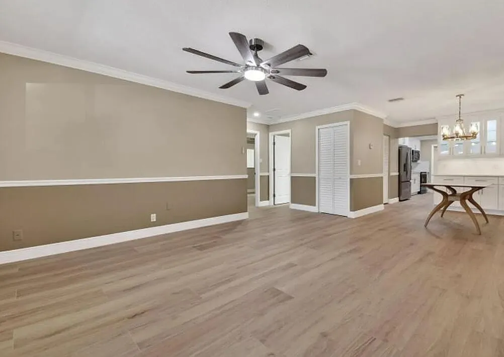 3 bed, 2.0 bath, 2388 sqft, $3,100 — Photo 2