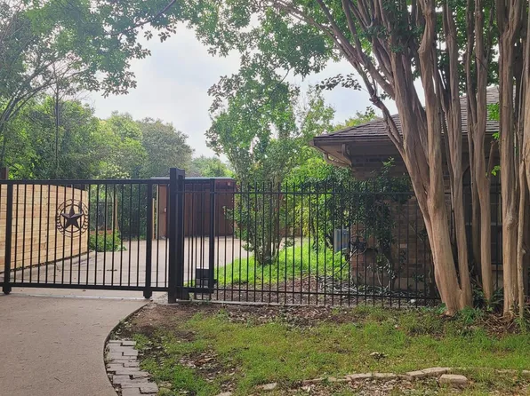 10796 Morning Glory Dr, Dallas, TX 75229