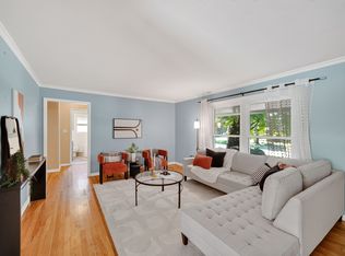 2209 Hillside Ave, West Des Moines, IA 50265