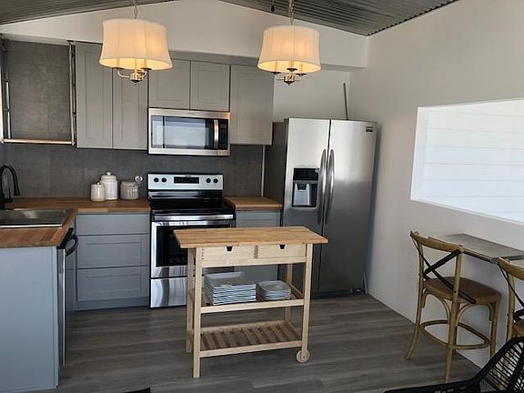 tiny house with GREAT kitchen!