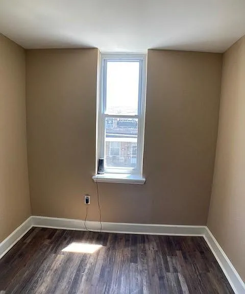 1950 Clarence St #2 — Photo 10