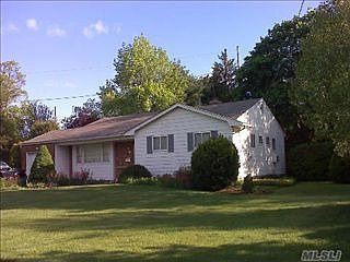 1st image of 9 Searington Dr
