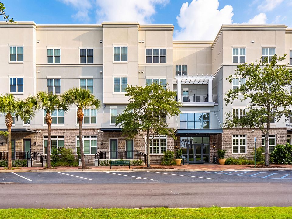 1st image of 200 River Landing Dr Unit 102A