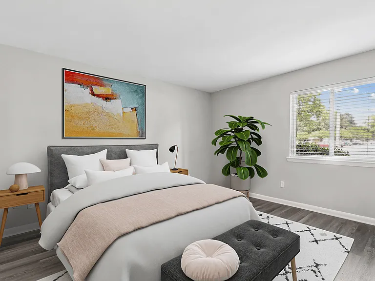 Woodshire Apartments — Photo 11