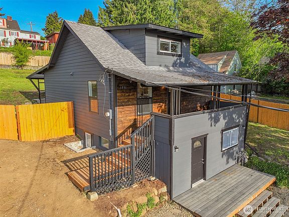 2nd image of 1551 N Callow Avenue