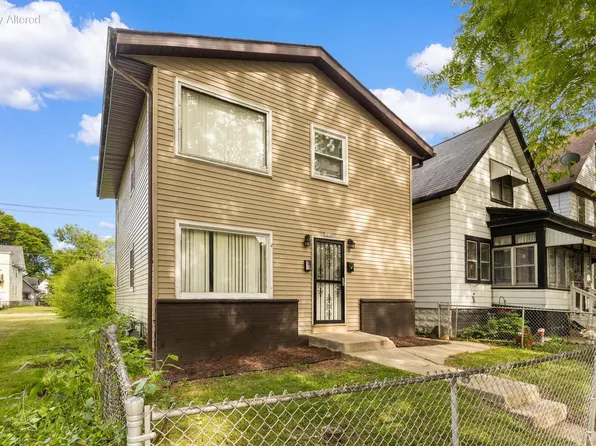3270 N 11th STREET, Milwaukee, WI 53206