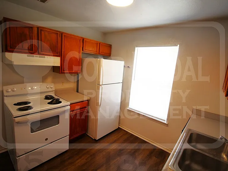 1708 Windward Dr — Photo 5