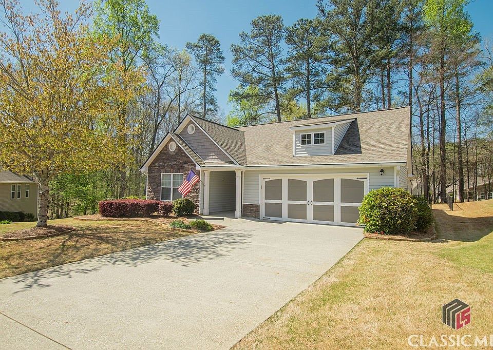 1st image of 828 Stone Creek Drive